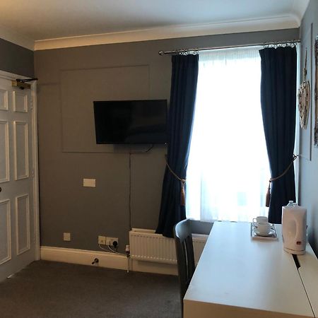 Bed and Breakfast Seale Arms Dartmouth Esterno foto